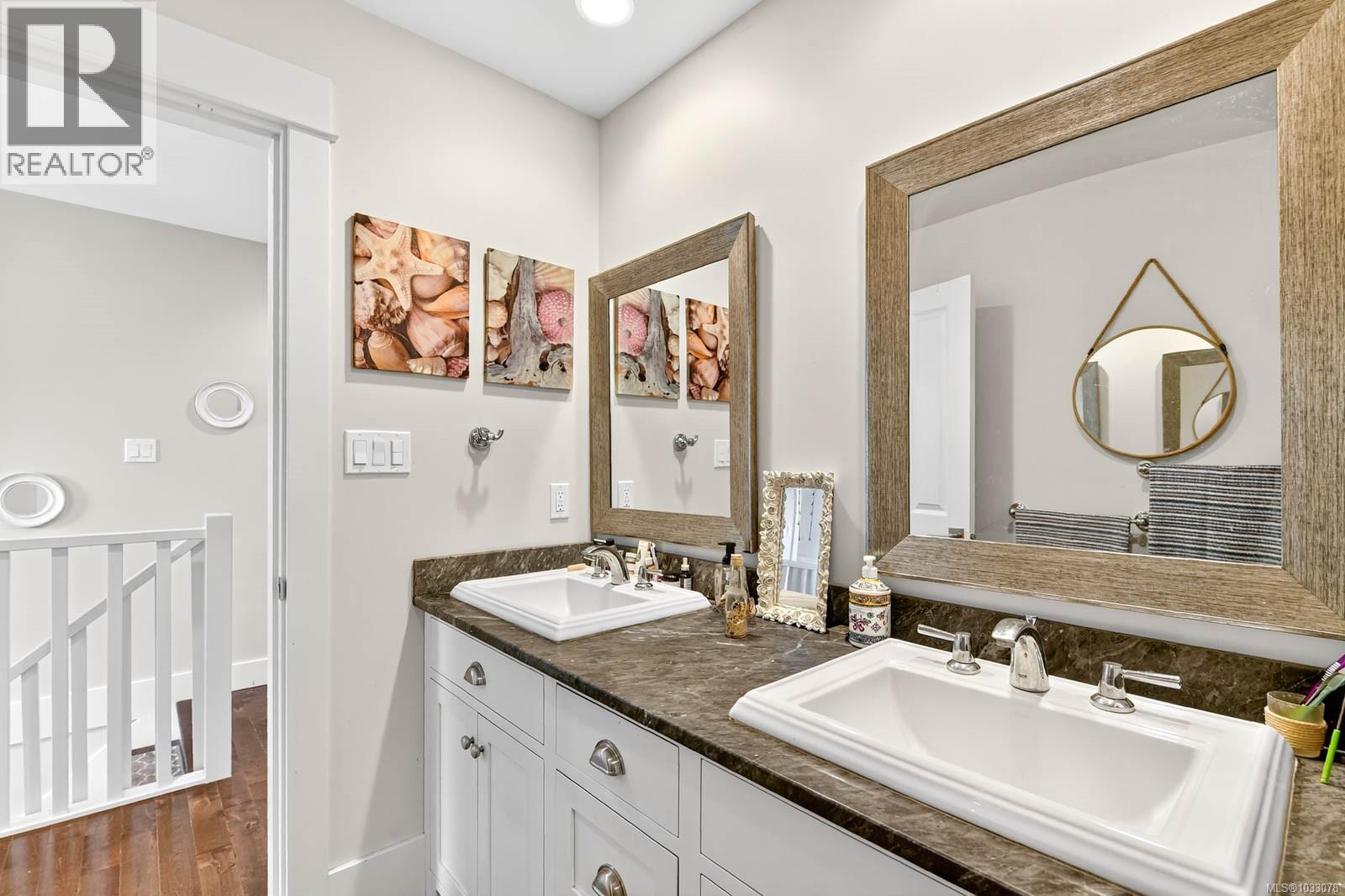 4455 Elizabeth St - 43