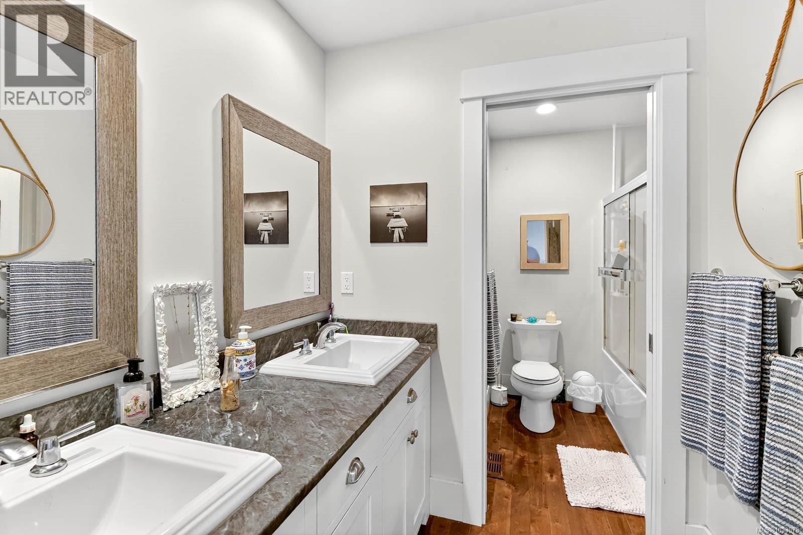 4455 Elizabeth St - 44