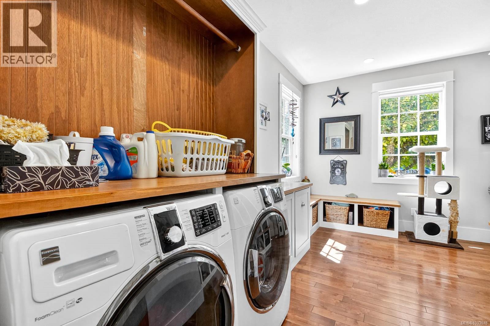 4455 Elizabeth St - 29