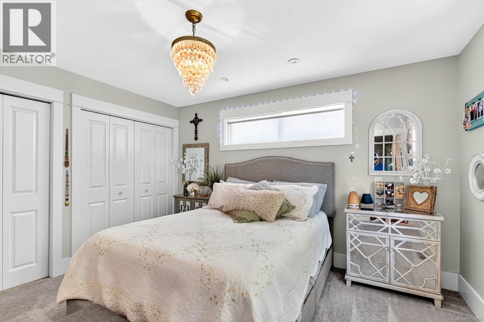 4455 Elizabeth St - 34