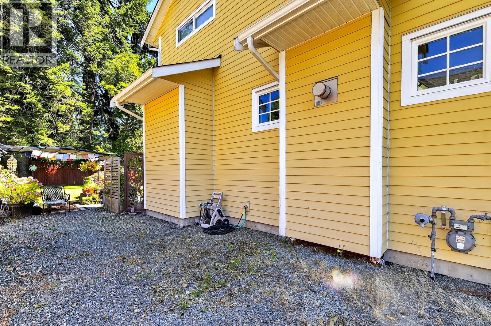 4455 Elizabeth St - 76