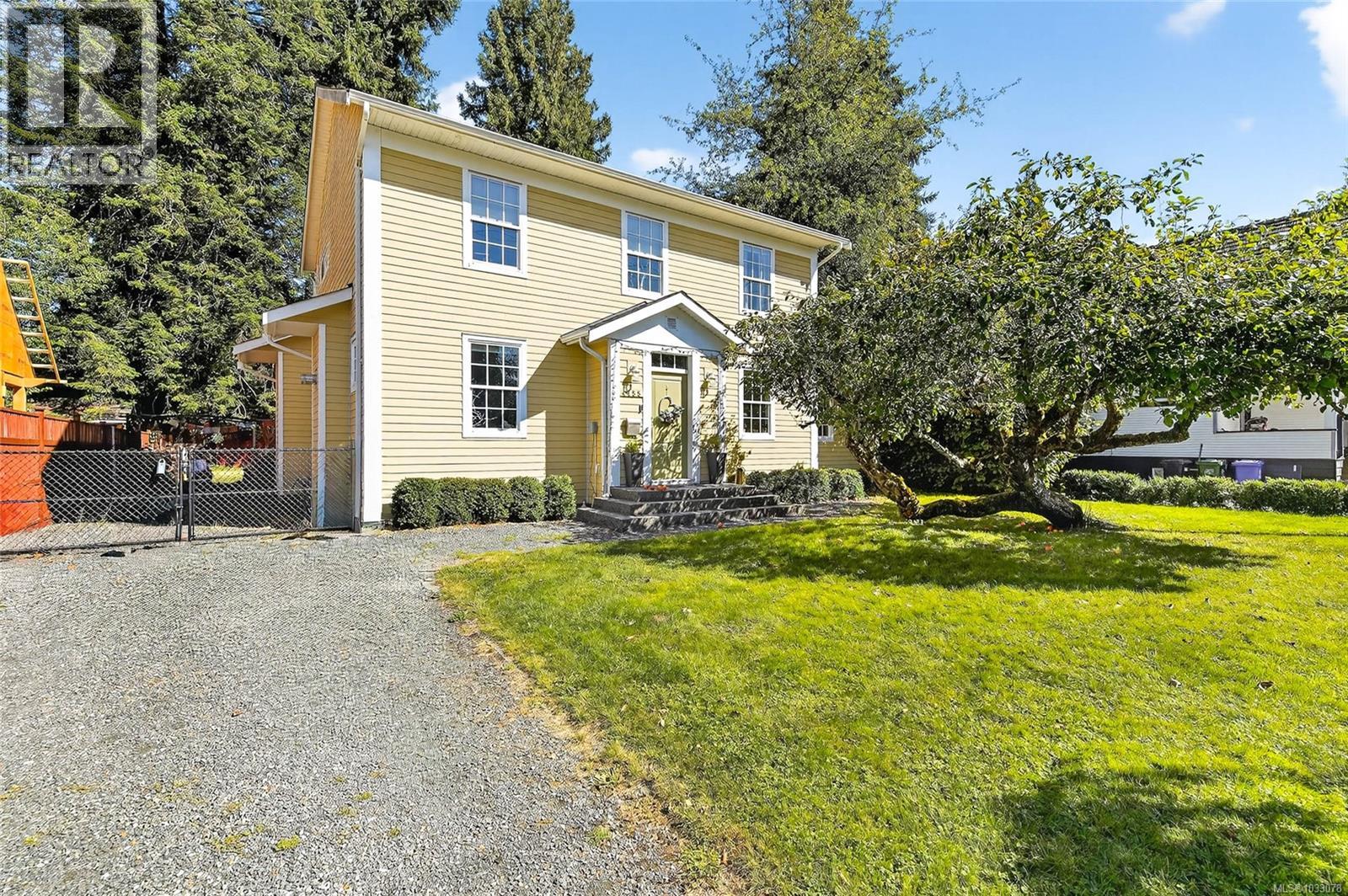 4455 Elizabeth St - 82