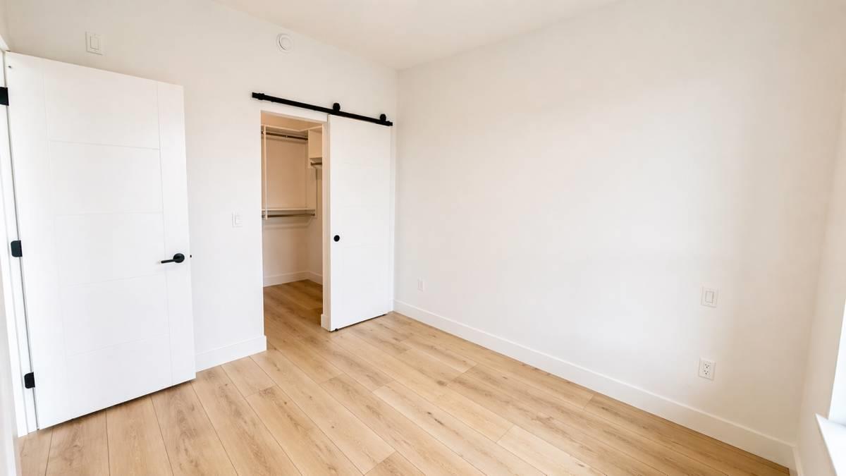 1 Bed, 1 Bath Apartment for Rent in Abbotsford – 613 30494 CARDINAL AVENUE, Abbotsford – MLS# R3114479 - Image 5