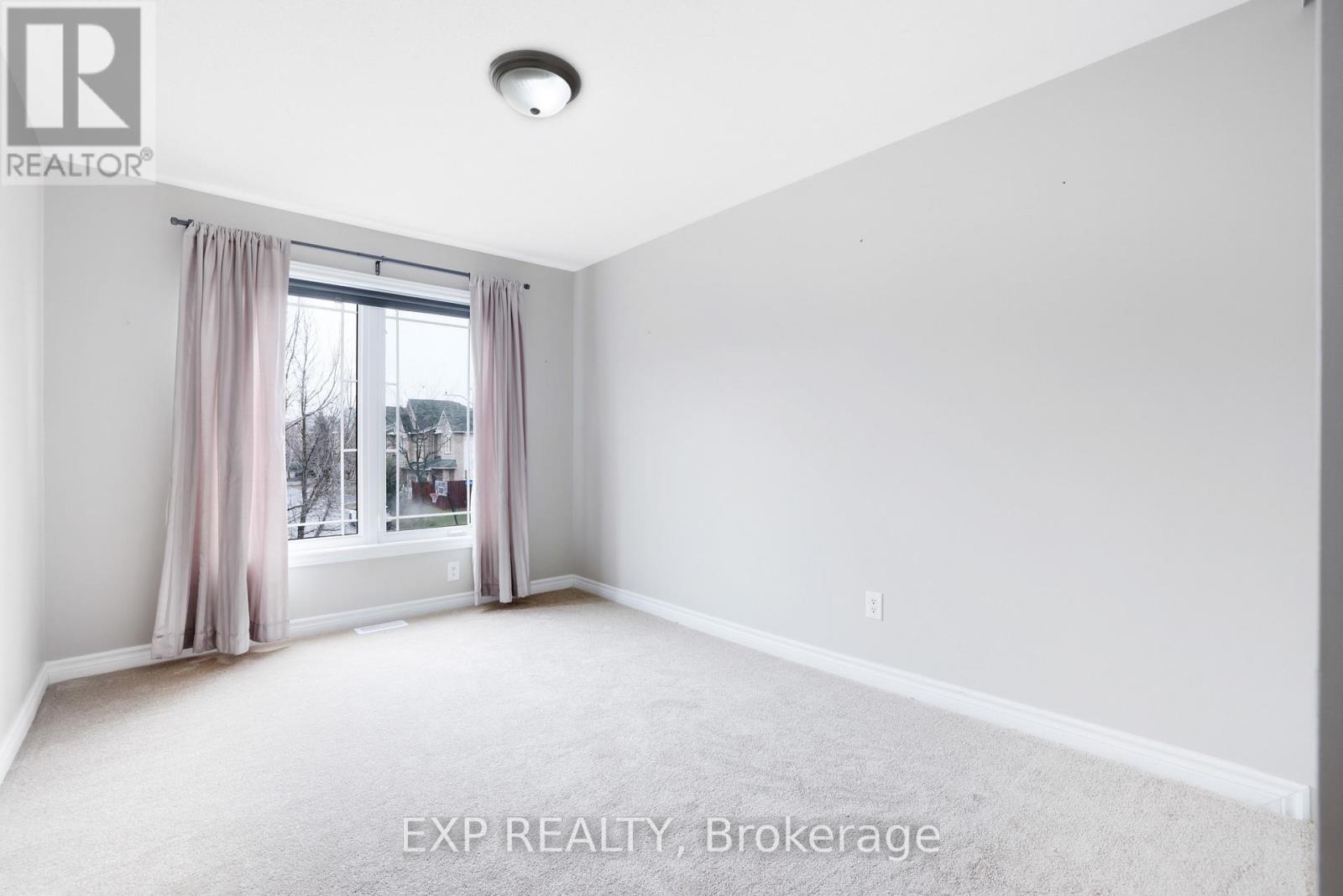 352 FORESTBROOK STREET — photo 28