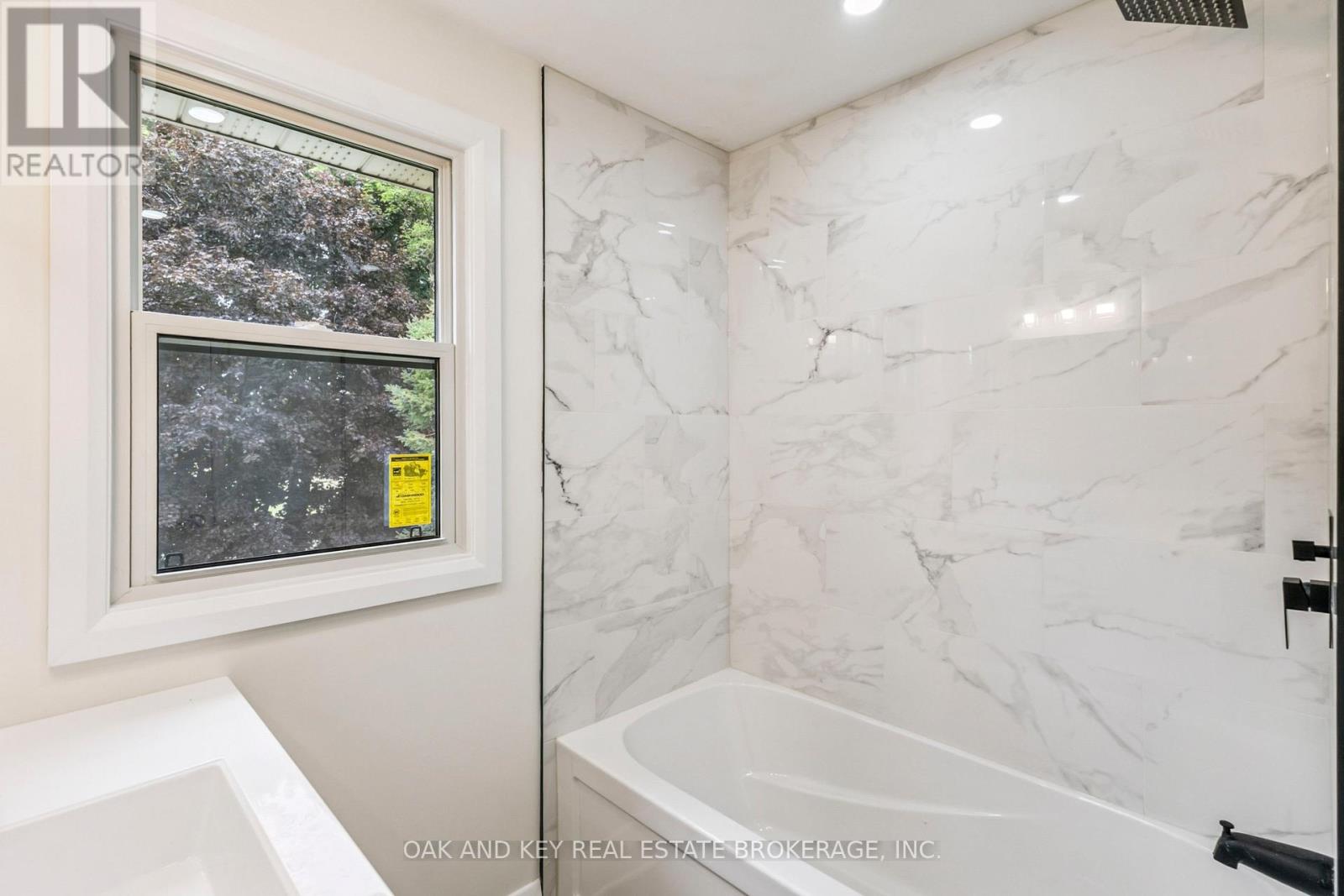 90 JACQUELINE STREET - 42