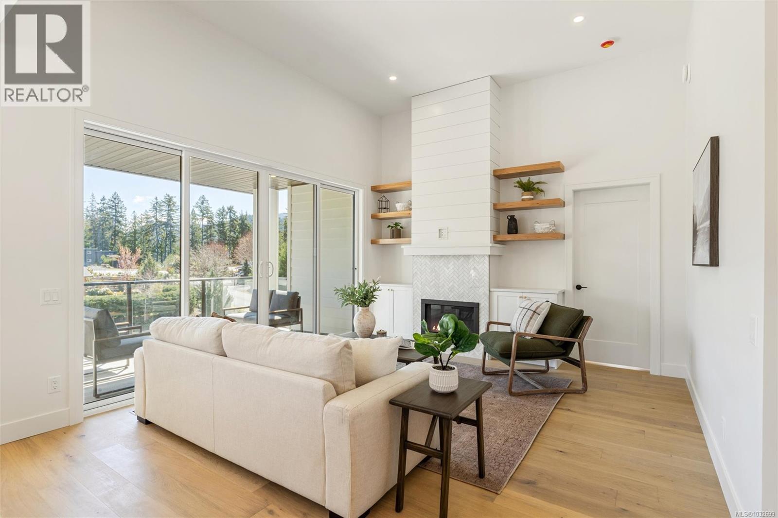  9382 Lakefront Rise, Lake Cowichan