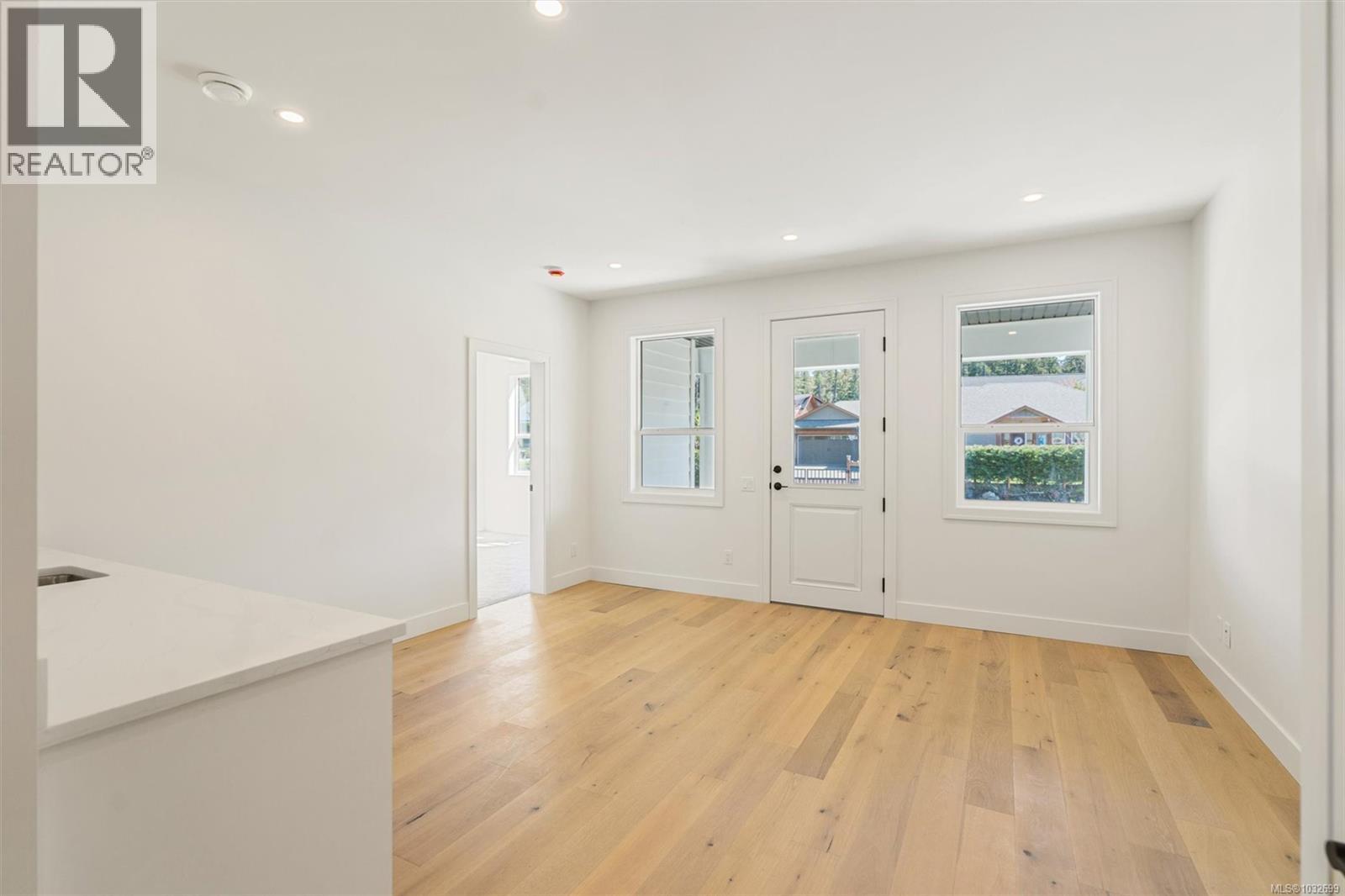  9382 Lakefront Rise, Lake Cowichan