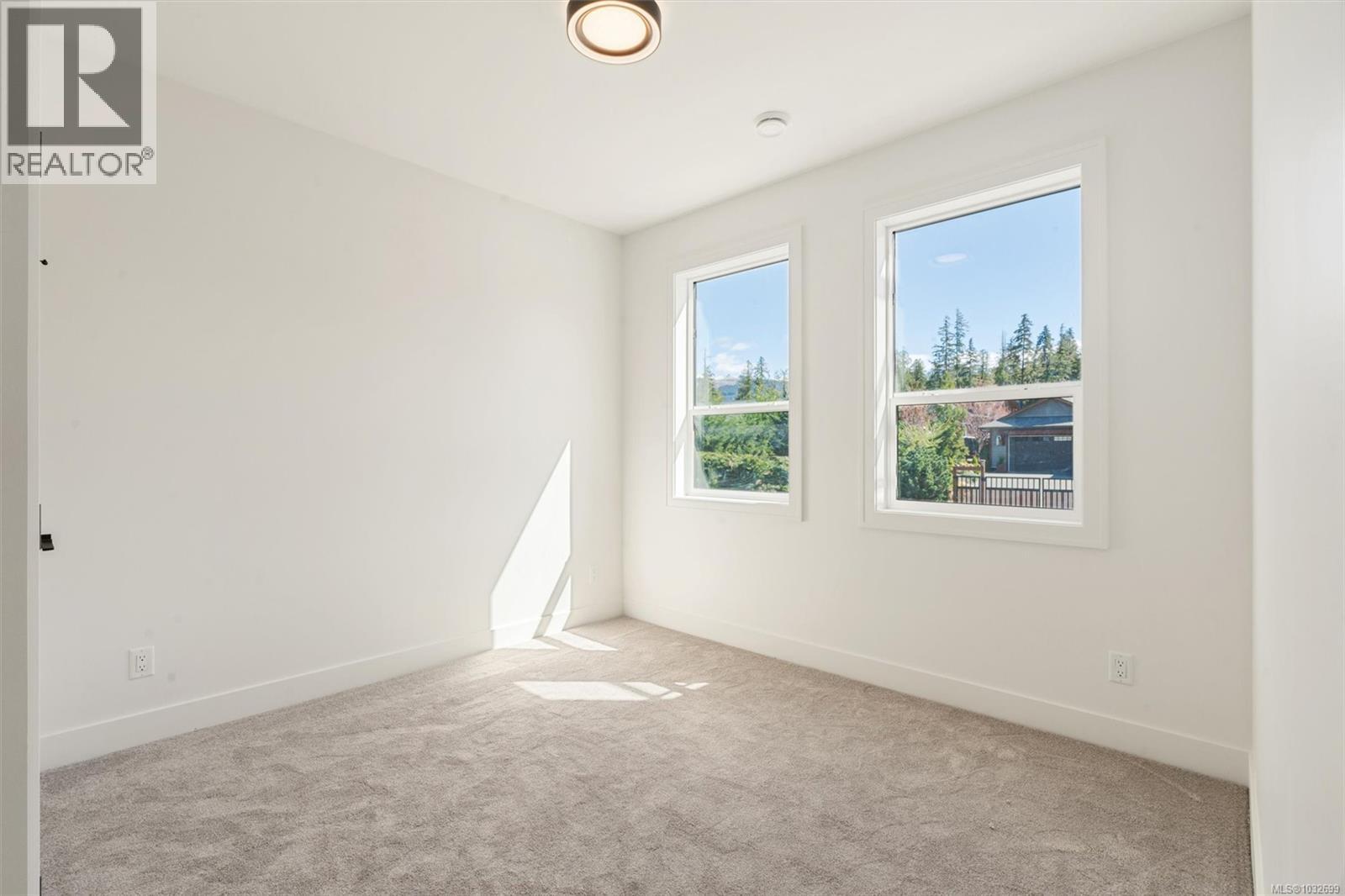  9382 Lakefront Rise, Lake Cowichan