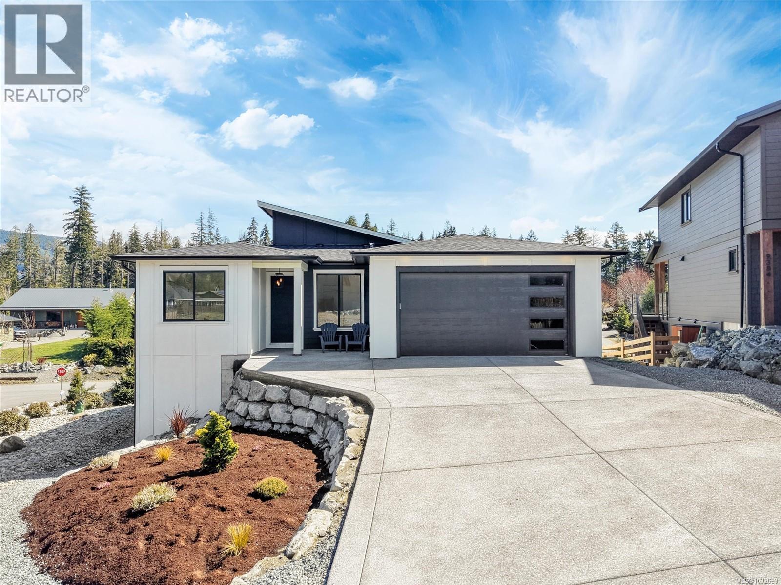  9382 Lakefront Rise, Lake Cowichan