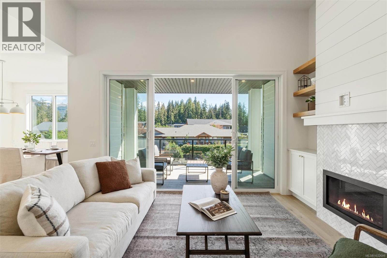  9382 Lakefront Rise, Lake Cowichan