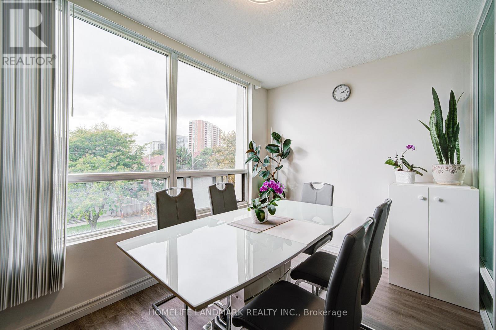 #303 1 REIDMOUNT AVENUE - 18