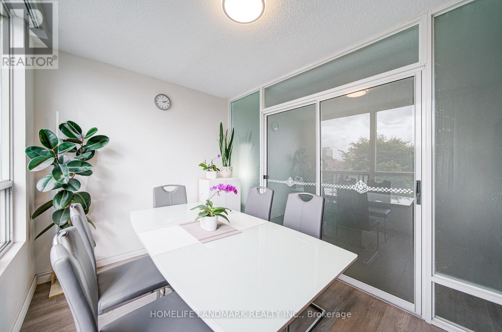 #303 1 REIDMOUNT AVENUE - 19