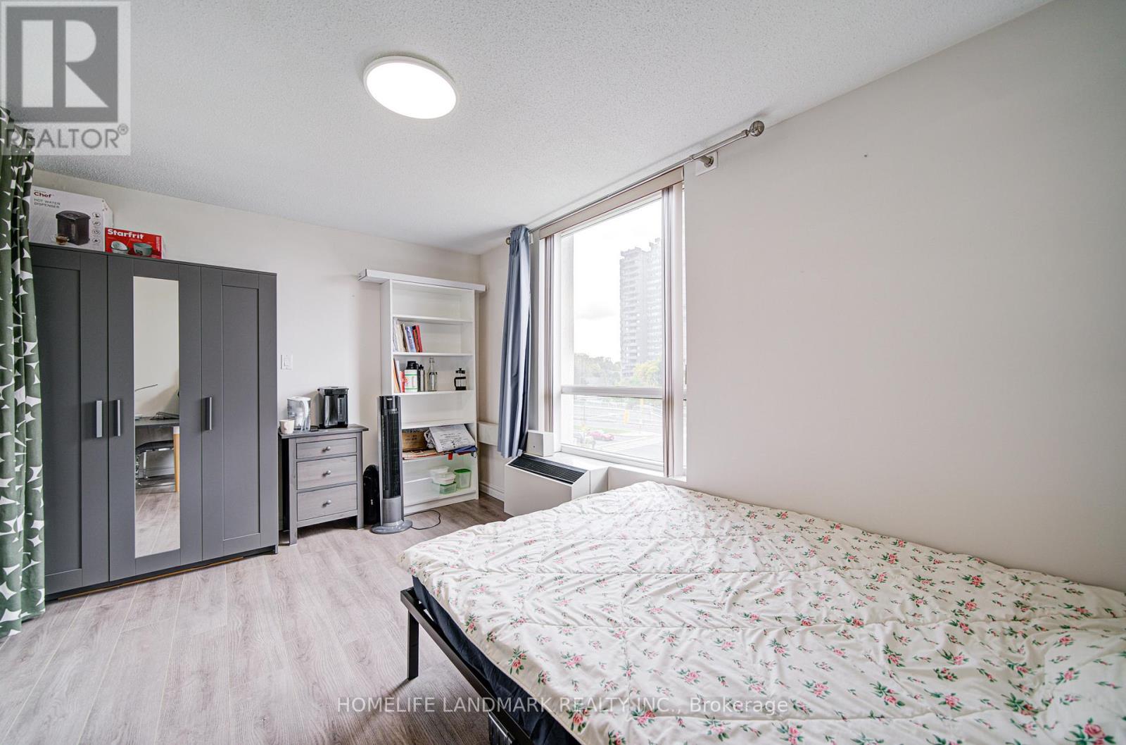 #303 1 REIDMOUNT AVENUE - 39