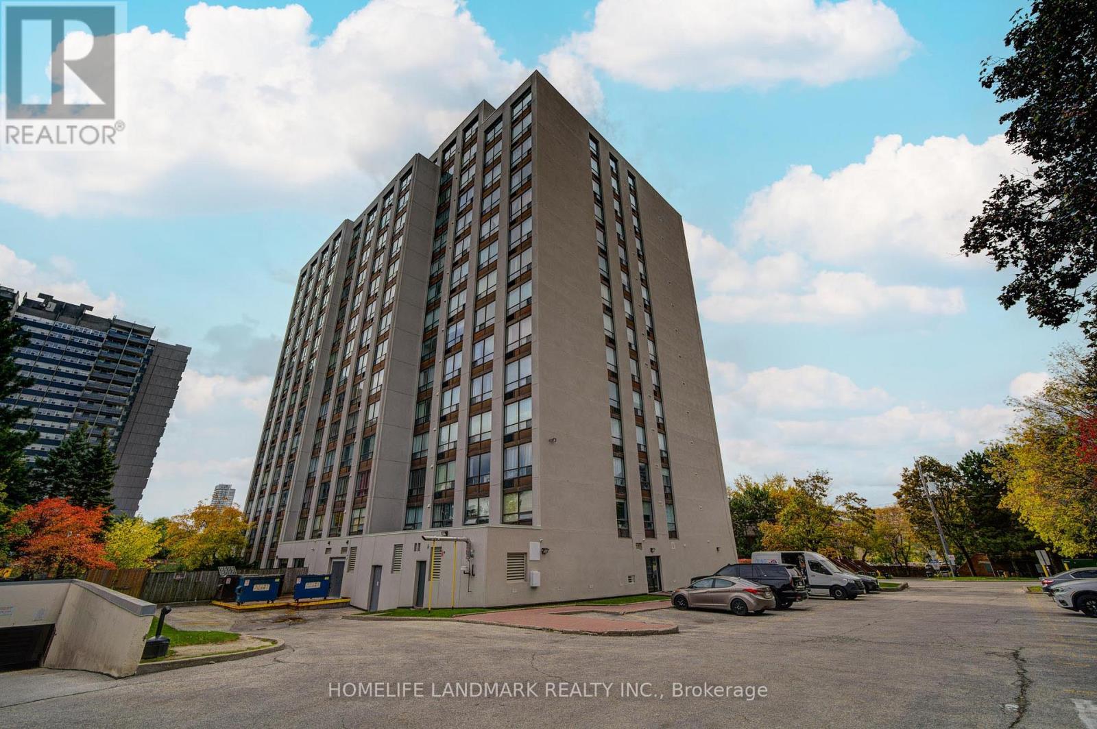 #303 1 REIDMOUNT AVENUE - 47
