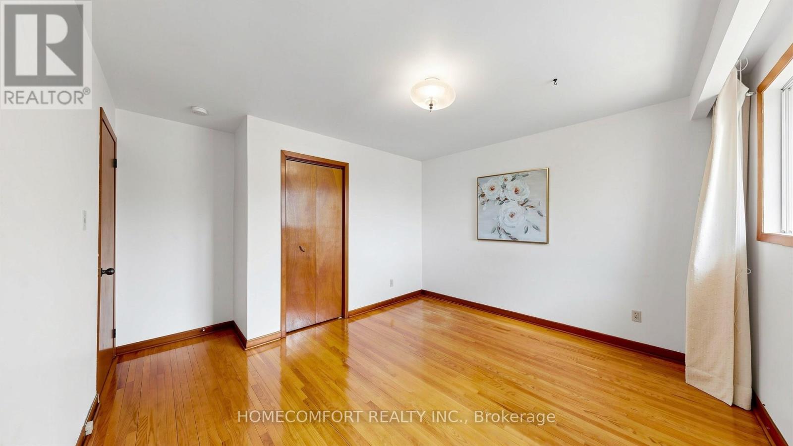 76 BARRINGTON AVENUE - 26