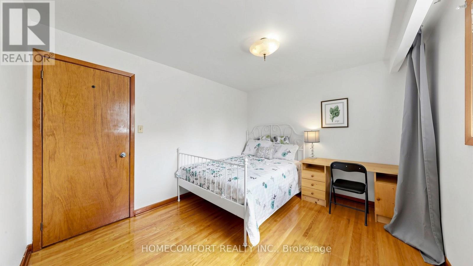 76 BARRINGTON AVENUE - 29