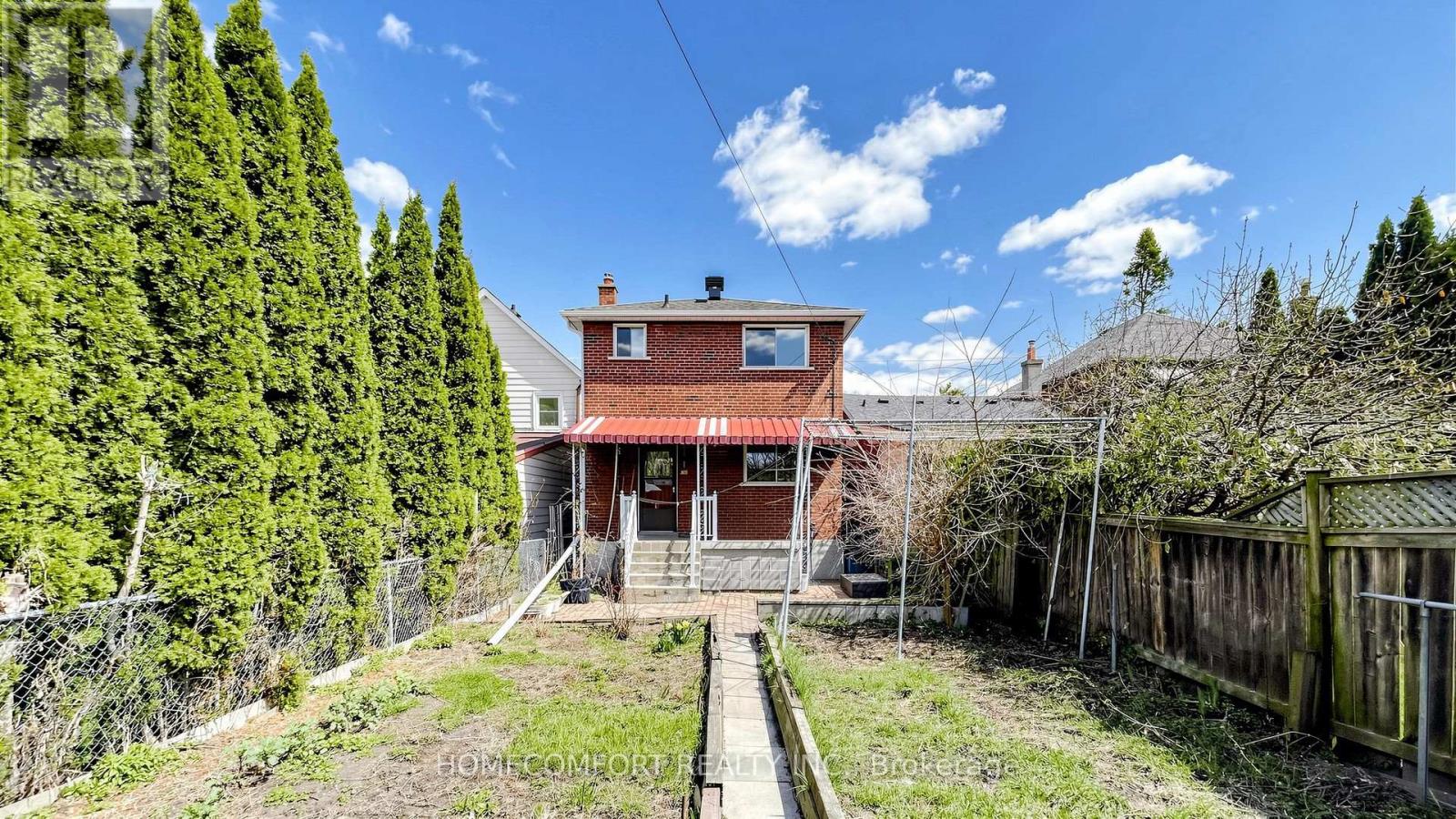 76 BARRINGTON AVENUE - 43