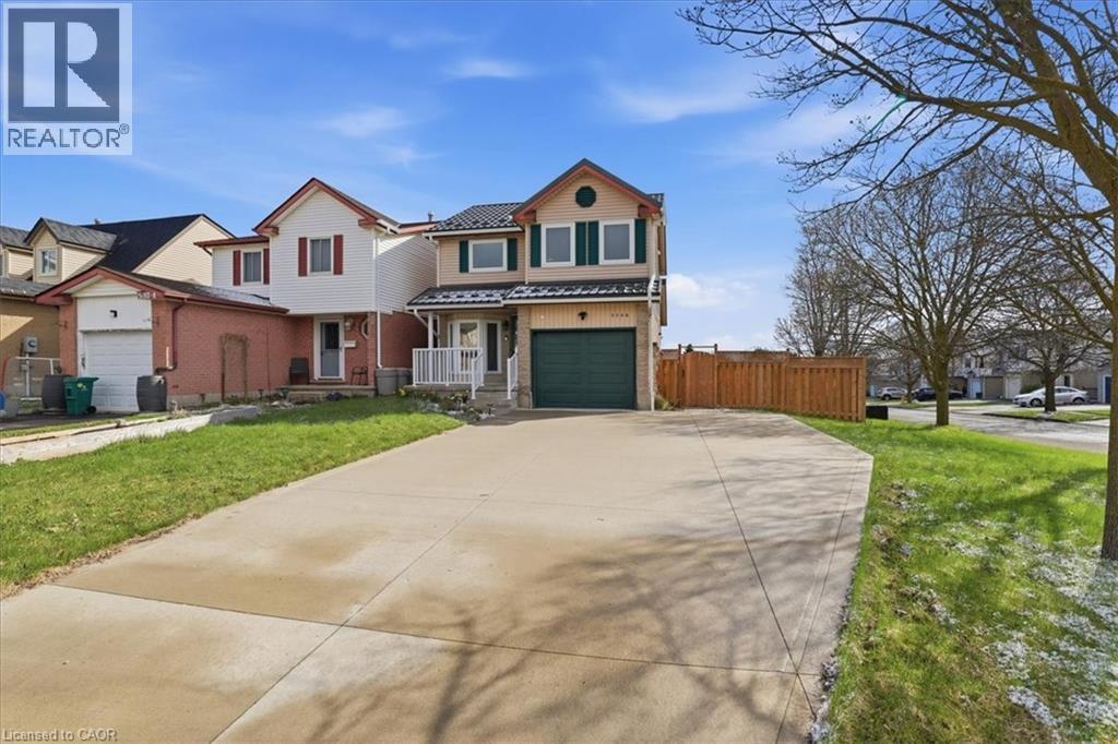 530 ROSEMEADOW Crescent, Waterloo, Ontario N2T2A1 - Photo 2