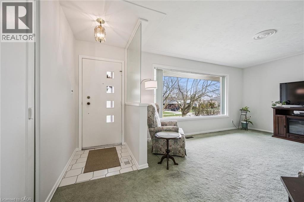 106 RUSKVIEW Road, Kitchener, Ontario N2M4S3 - Photo 5