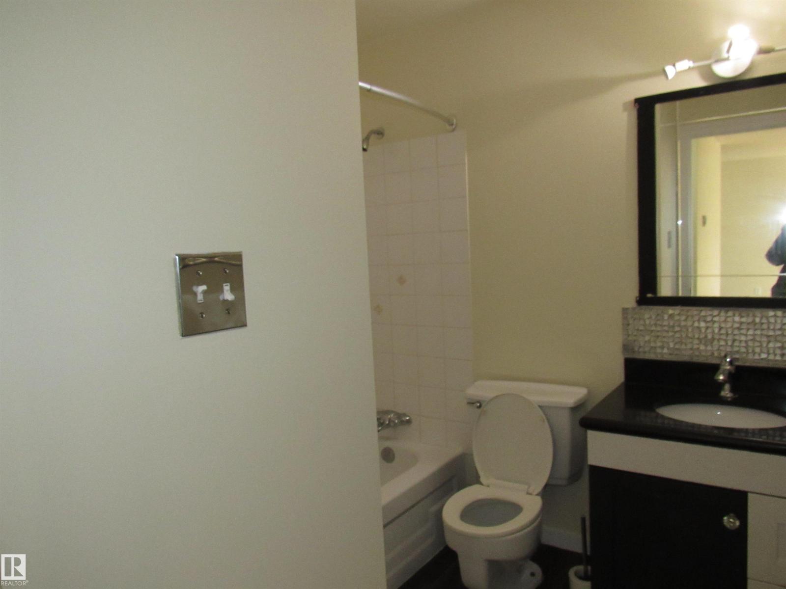 #404 10335 117 ST NW - 28