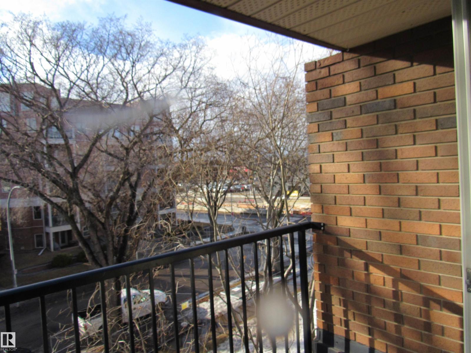 #404 10335 117 ST NW - 31