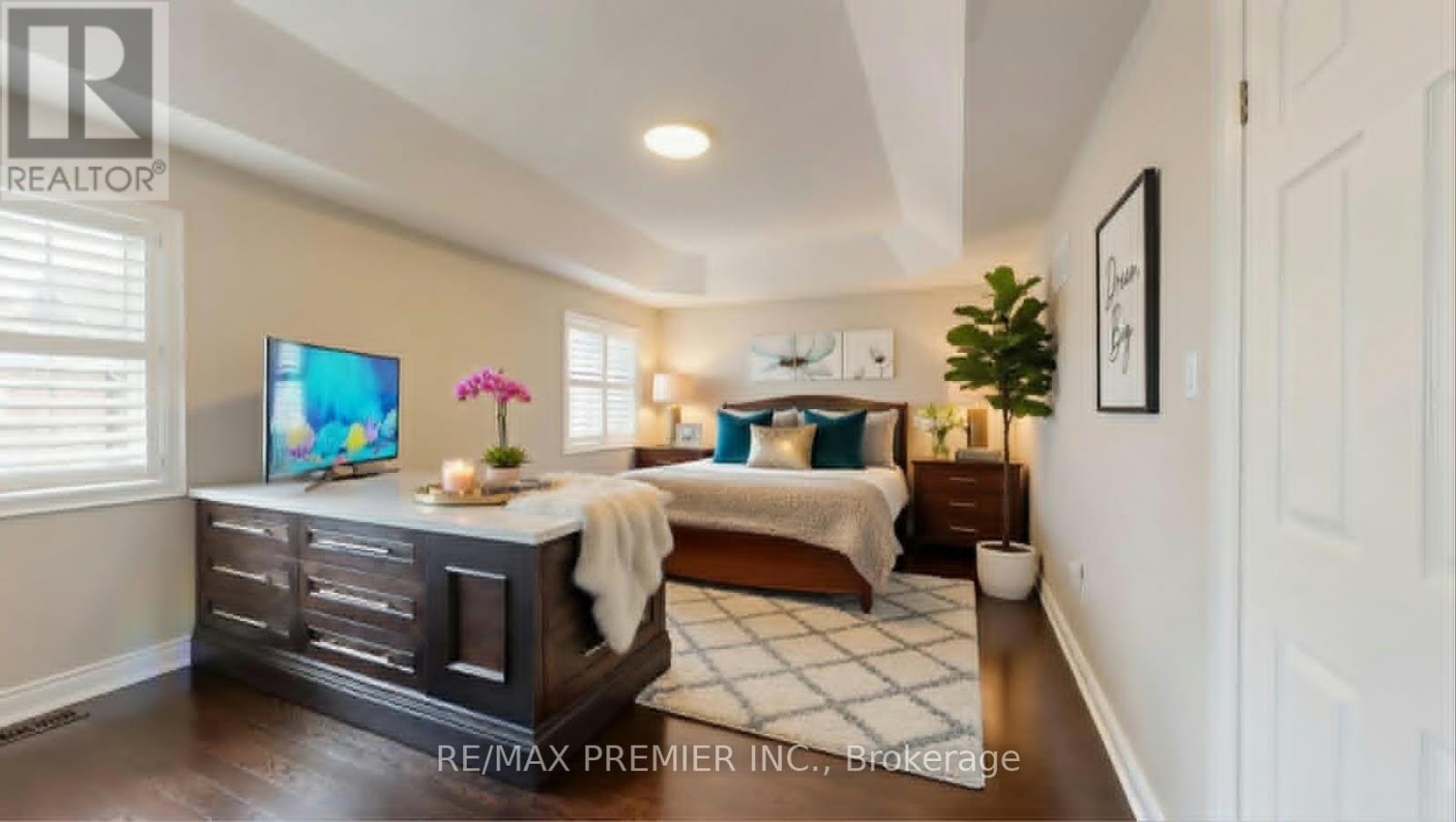 48 HERON HOLLOW AVENUE — photo 10