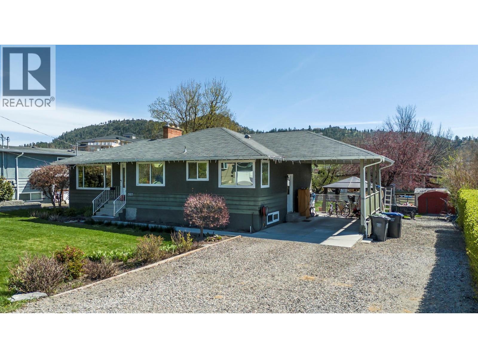  707 Glenburn Street, Kelowna
