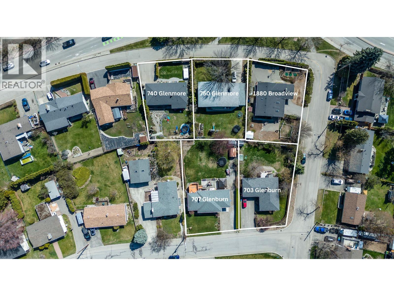  707 Glenburn Street, Kelowna