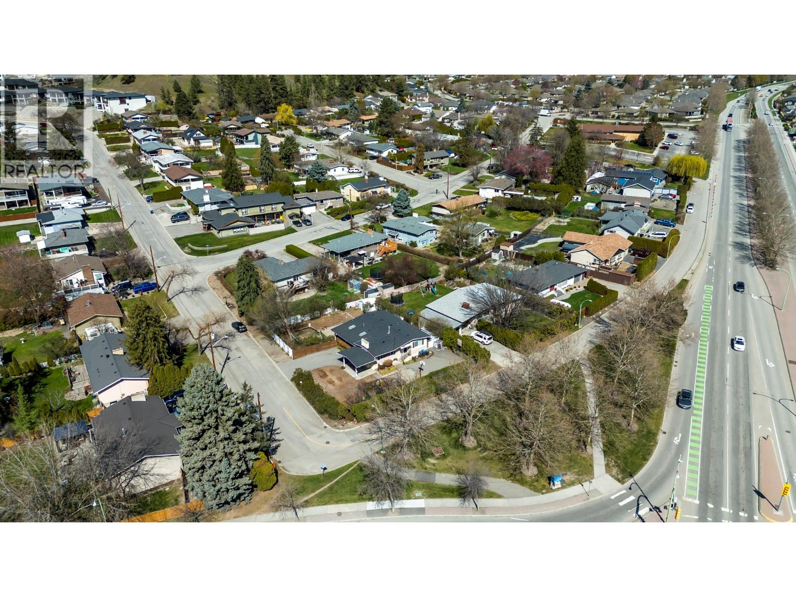 707 Glenburn Street - 6