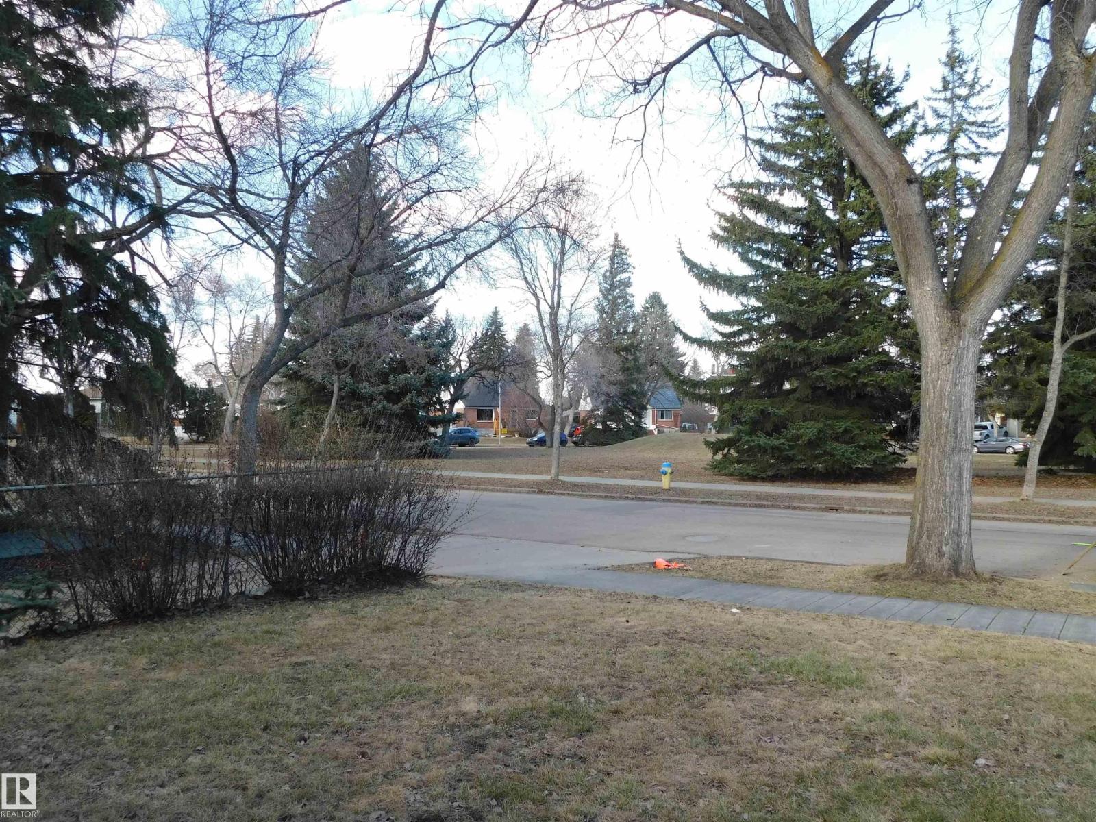 12356 132 ST NW, Edmonton