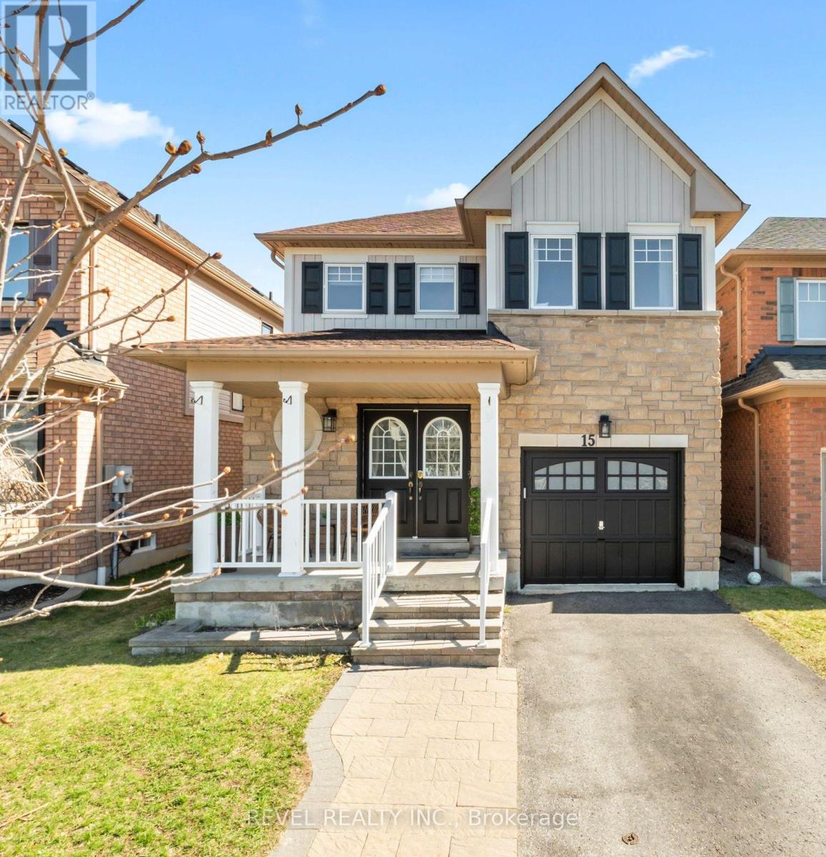 15 DONLEVY CRESCENT - 1