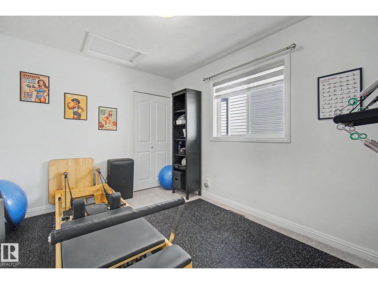 1850 Towne Centre BV NW, Edmonton