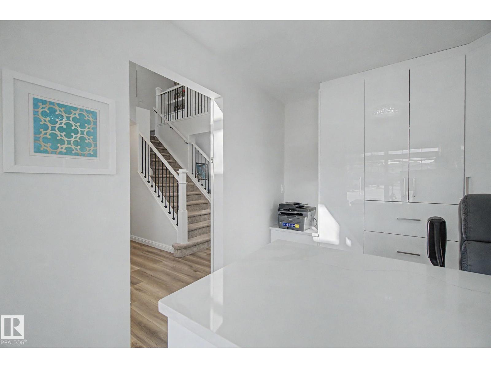 1850 Towne Centre BV NW, Edmonton