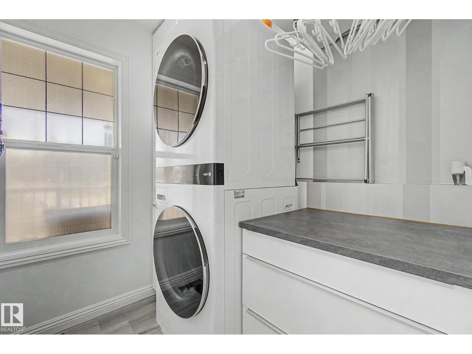 1850 Towne Centre BV NW, Edmonton