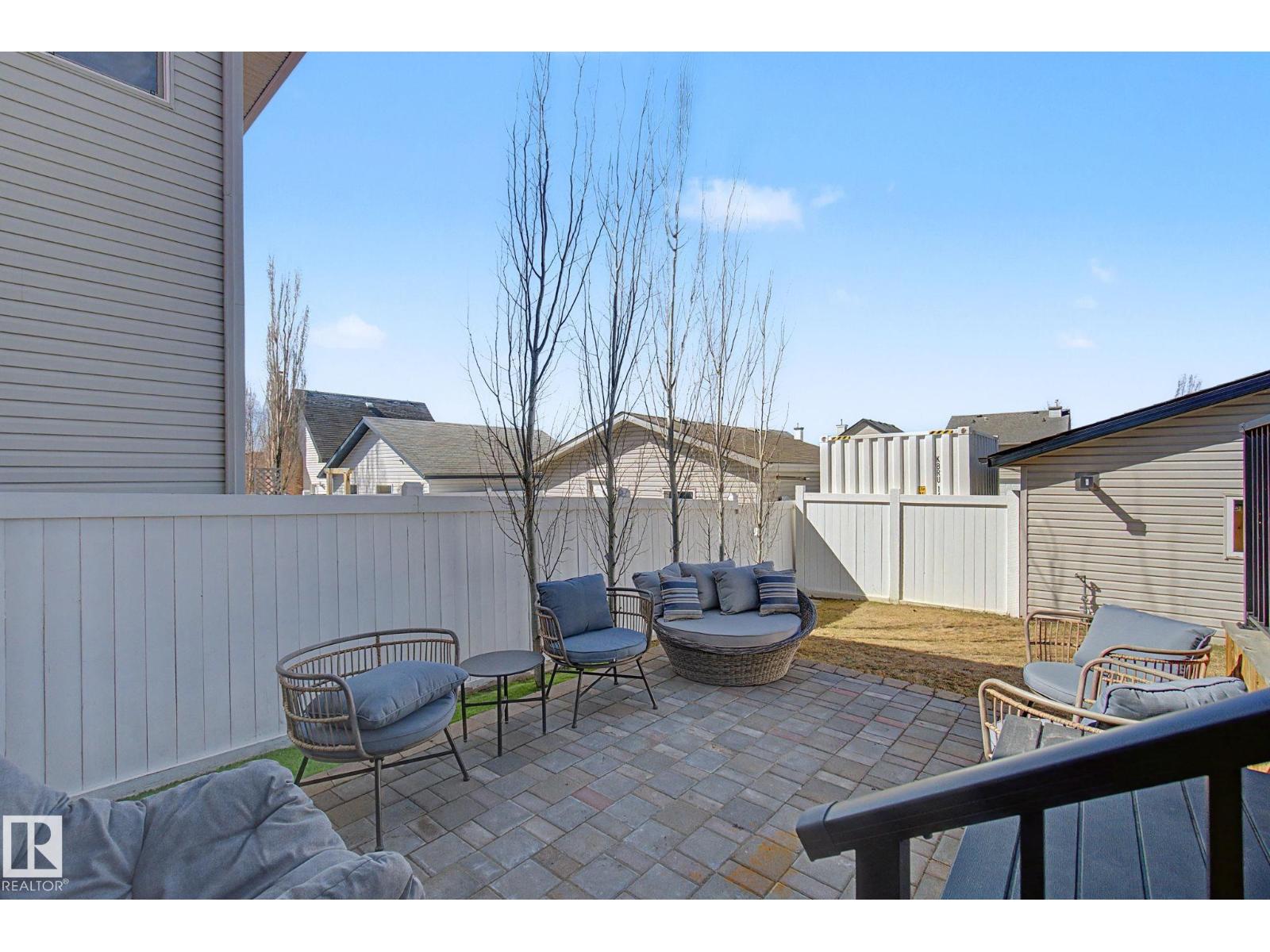 1850 Towne Centre BV NW, Edmonton