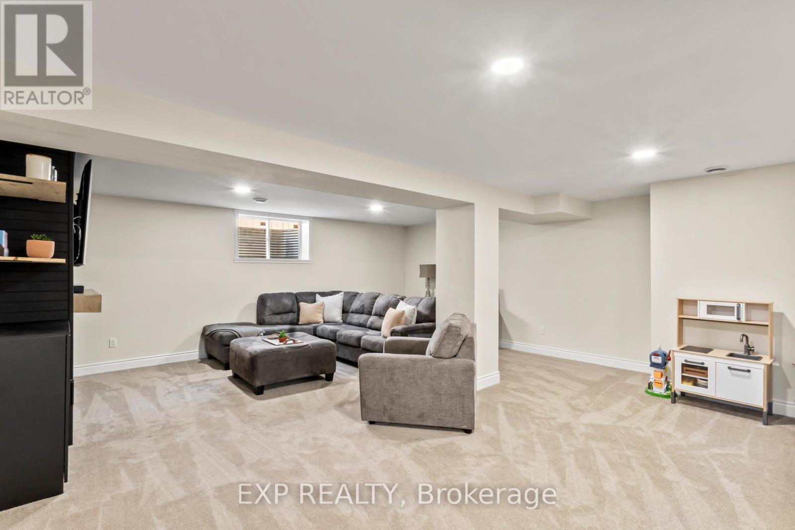 47 BIRCHMOUNT STREET - 24
