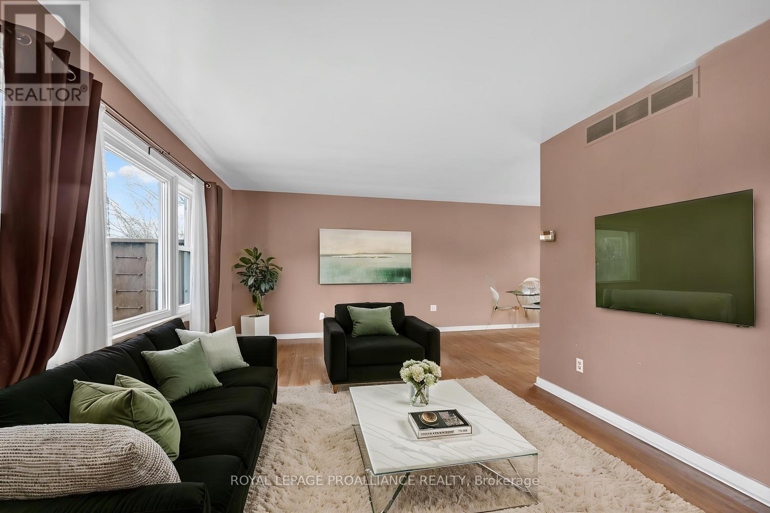 773 ROYAL CRESCENT - photo 5
