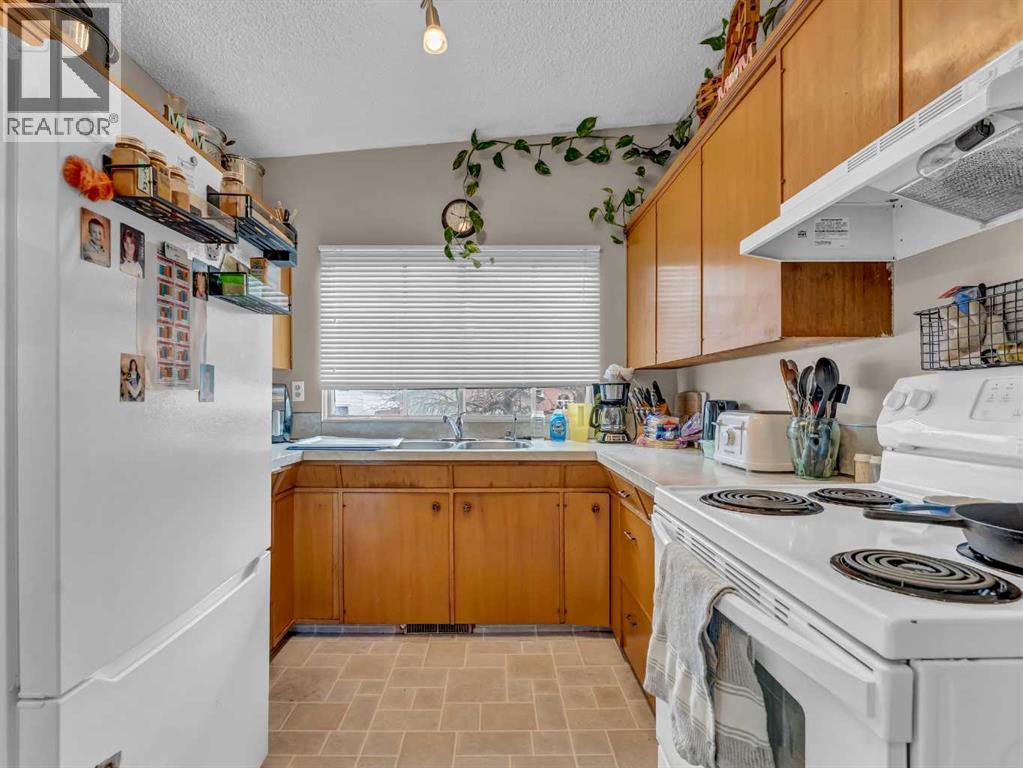 561 12 STREET NW - 14