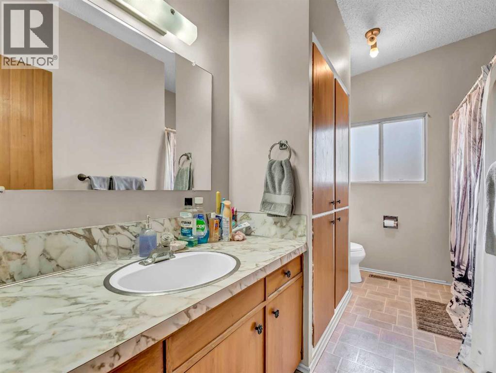 561 12 STREET NW - 18