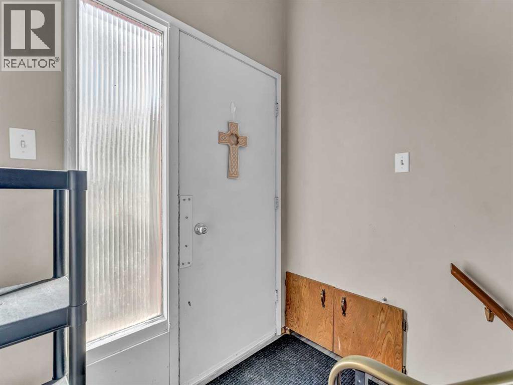 561 12 STREET NW - 20