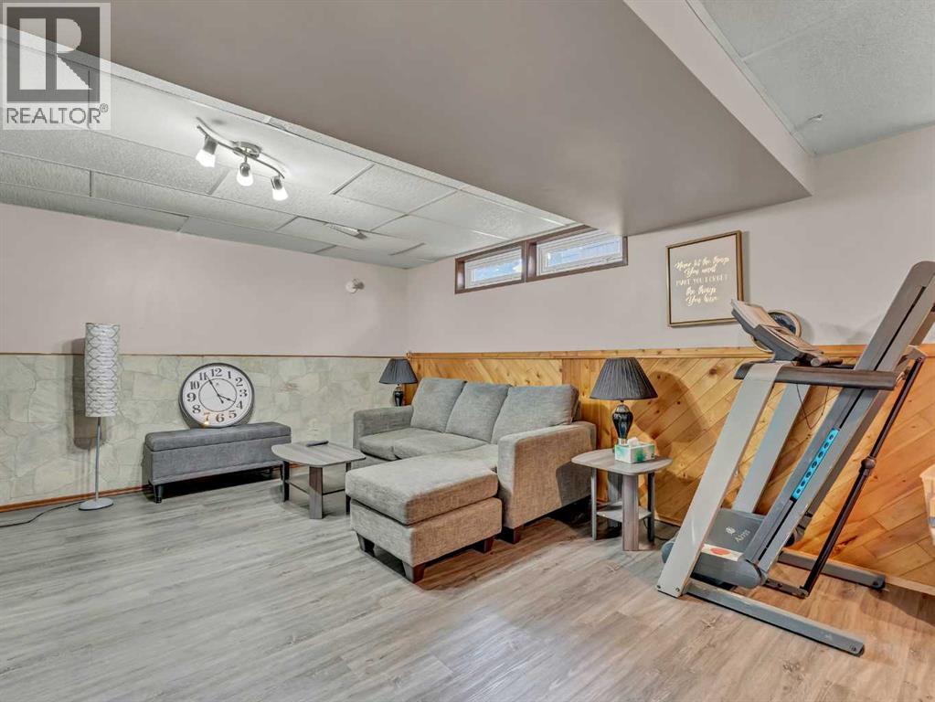 561 12 STREET NW - 23