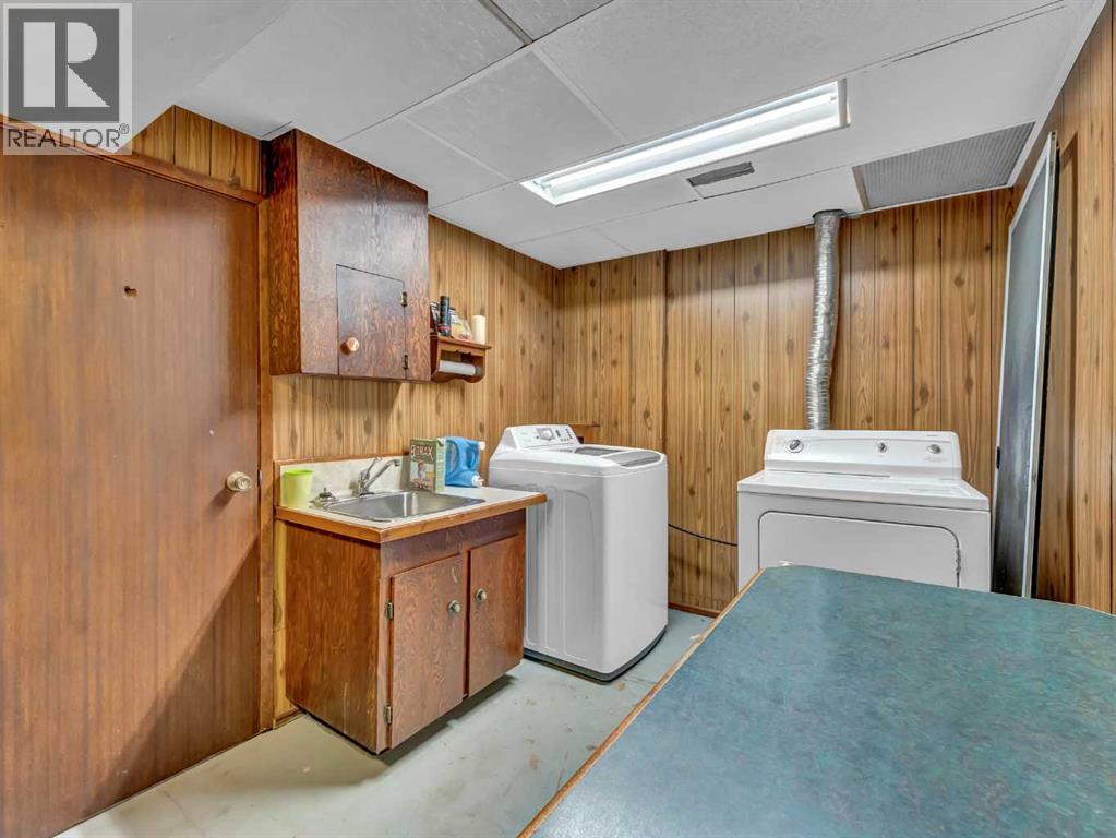 561 12 STREET NW - 33