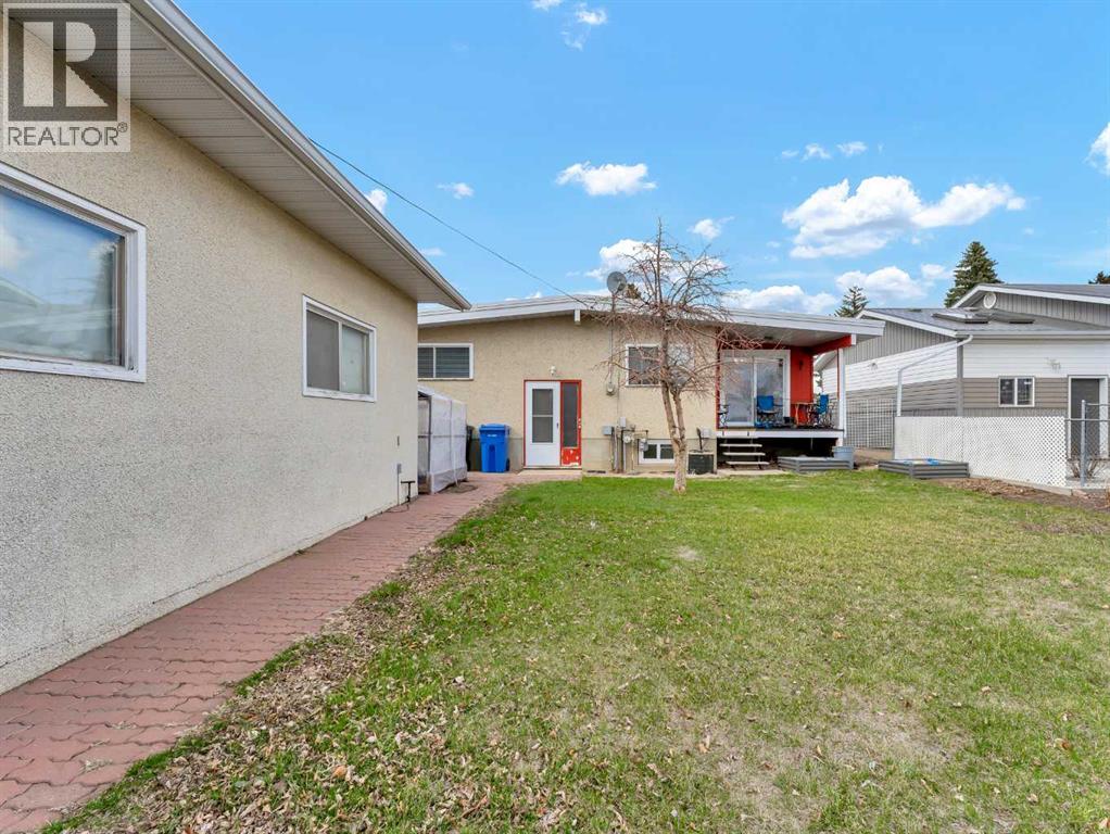 561 12 STREET NW - 44