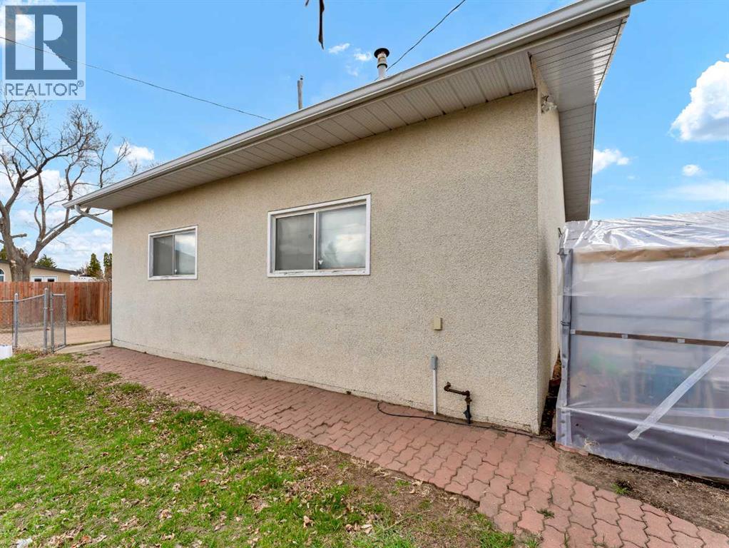 561 12 STREET NW - 47