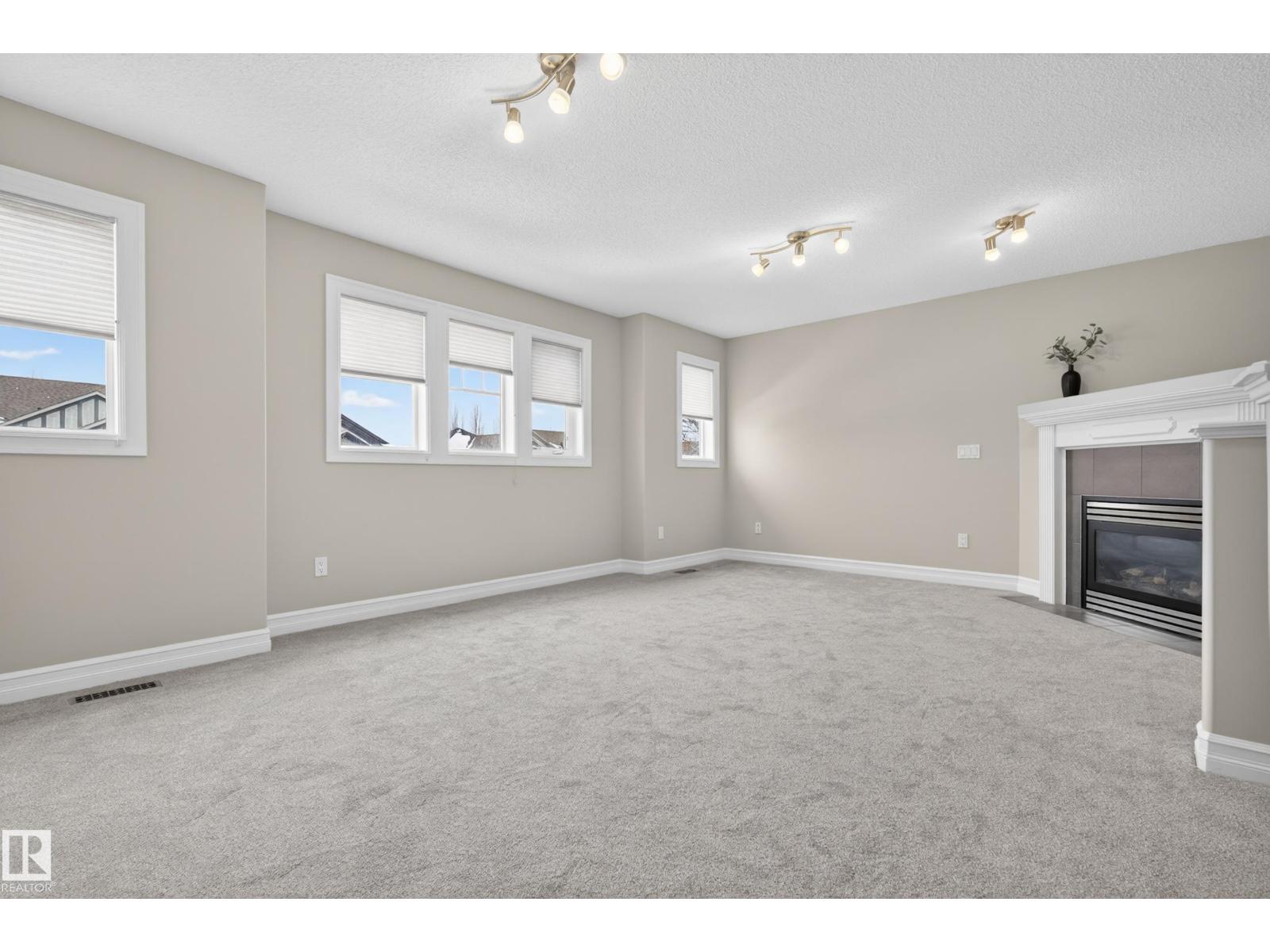 2012 126 ST SW, Edmonton