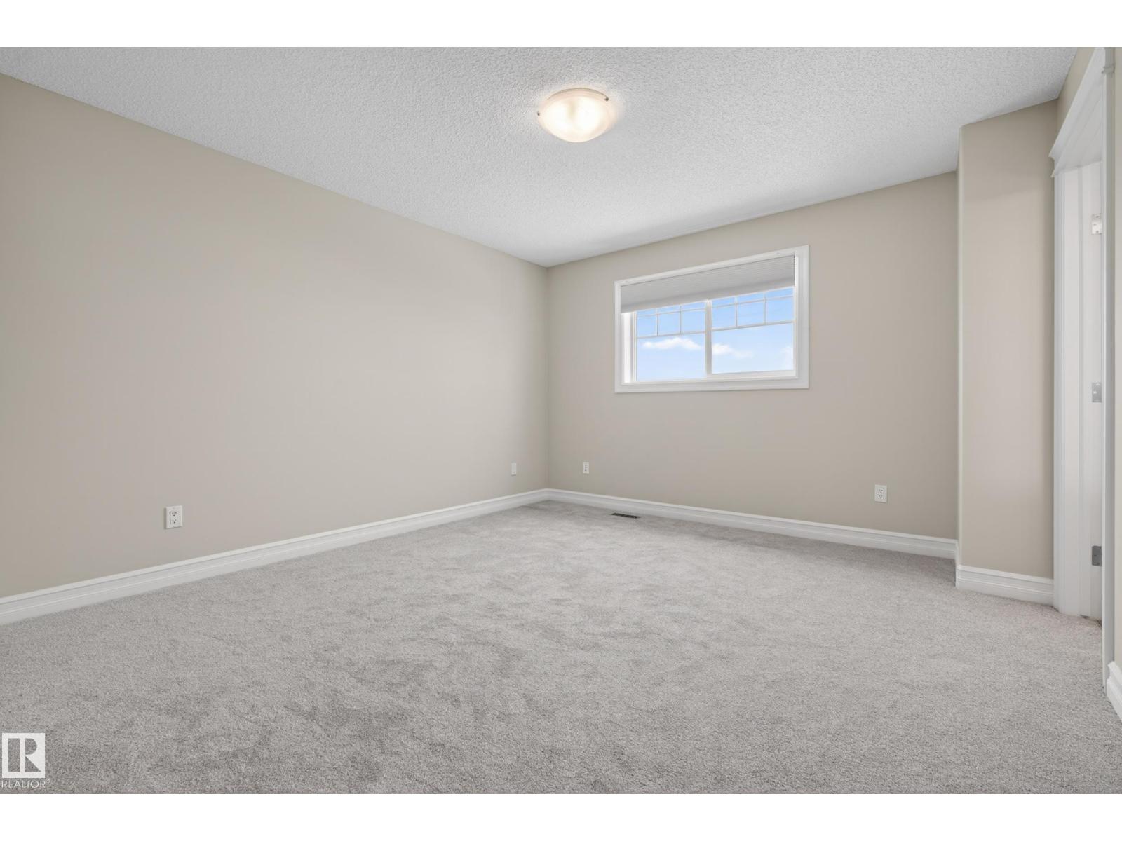 2012 126 ST SW, Edmonton