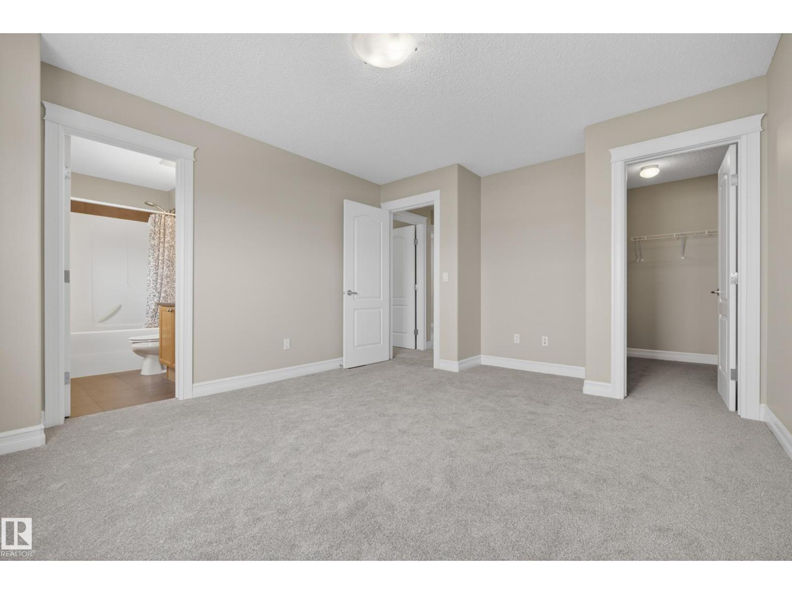 2012 126 ST SW, Edmonton