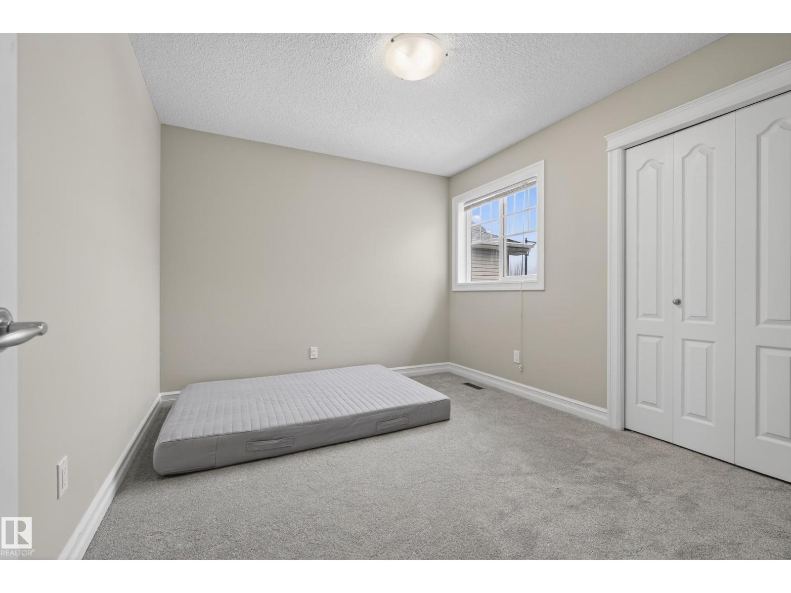 2012 126 ST SW, Edmonton