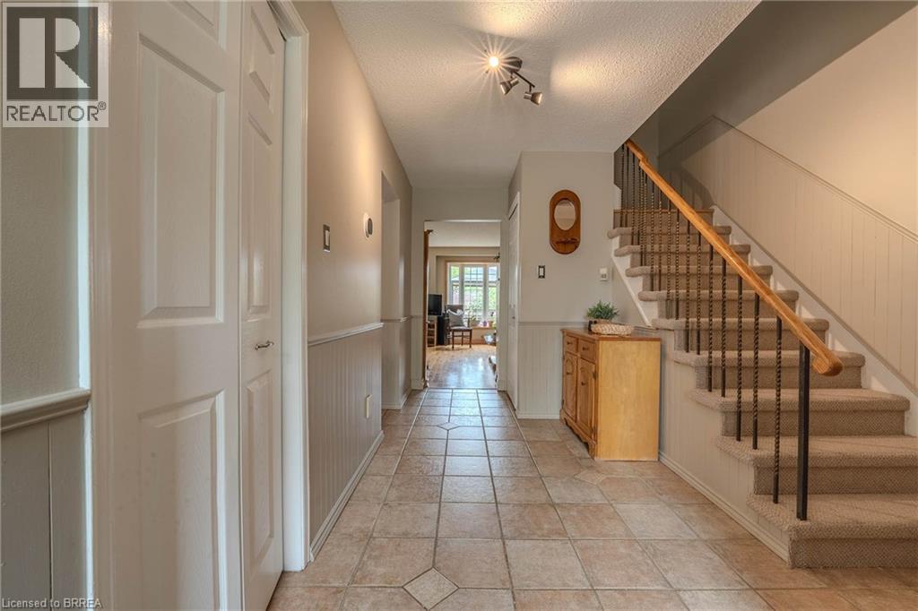 7163 FAYETTE Circle, Mississauga, Ontario, L5N1Y5 — Photo 2