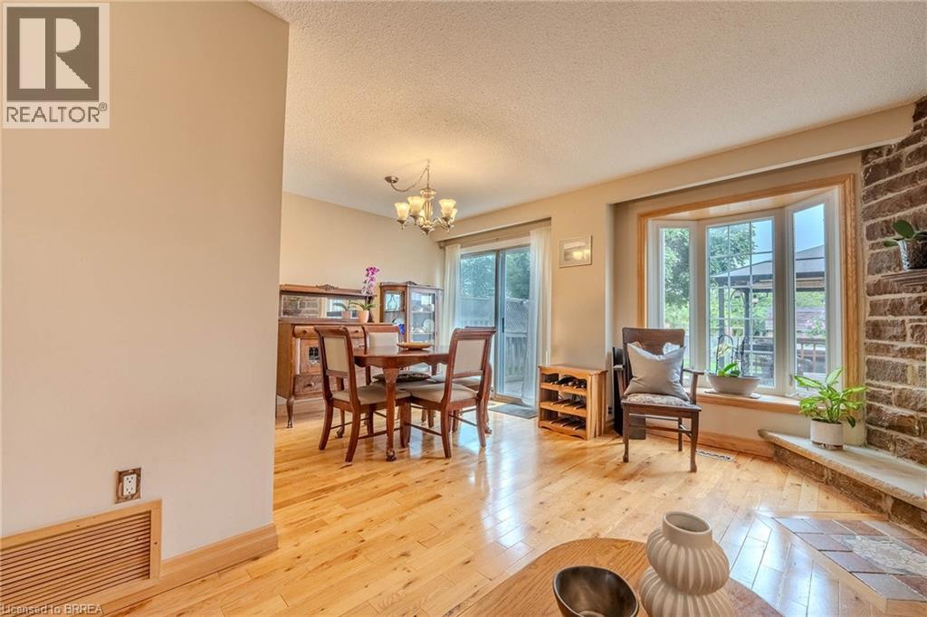7163 FAYETTE Circle, Mississauga, Ontario, L5N1Y5 — Photo 6